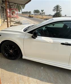 تۆیۆتا کامری